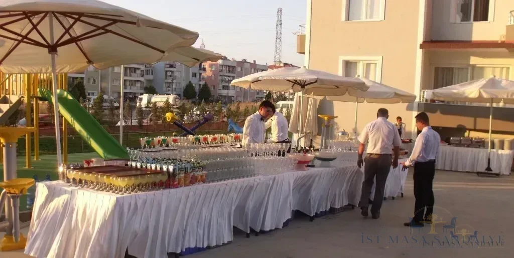 Catering Hizmeti Catering Hizmeti İstanbul catering masa düzeni görseli
